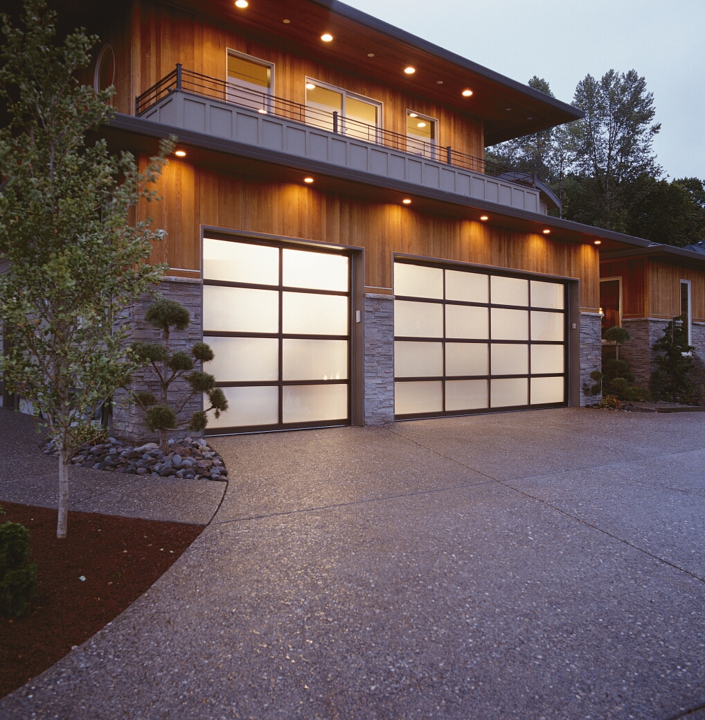 clopay-avante-collection-riverview-2